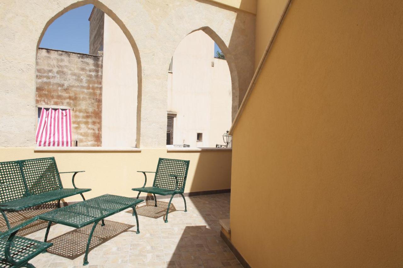 Gli Archi Garden Rooms Favignana Esterno foto