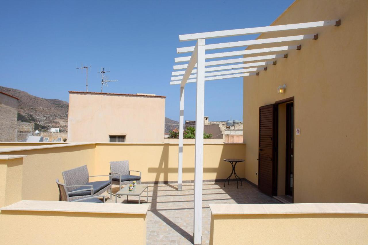 Gli Archi Garden Rooms Favignana Esterno foto